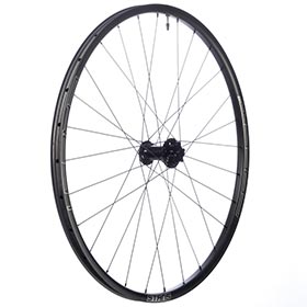 Stans No Tubes,  Crest CB7,  Roue