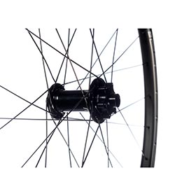 Stans No Tubes,  Crest CB7,  Roue