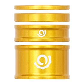 Industry Nine,  iRiX,   Jeu d'espaceurs de jeu de direction