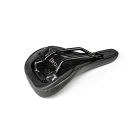 Eclat,  Exile X Tyson Rail,  Selle