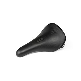 Eclat,  Exile Pivotal,  Selle
