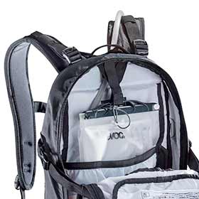 EVOC,  FR Enduro Blackline Protector,  16L