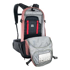 EVOC,  FR Enduro,  Sac à dos avec protection