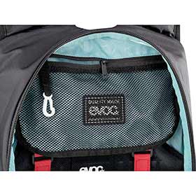EVOC,  FR Lite Race,  Sac à dos avec protection