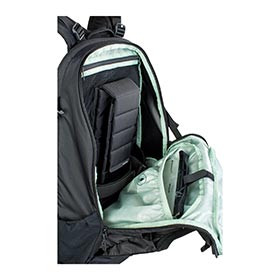 EVOC,  FR Trail E-Ride,  Sac à dos avec protection