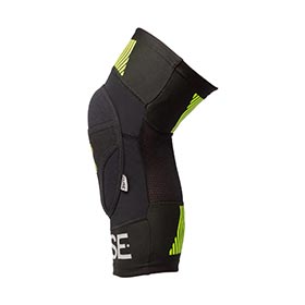 Fuse,  OMEGA,  Jambière/protège-genoux