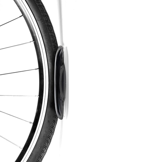 Delta,  Support pour pneu arrière